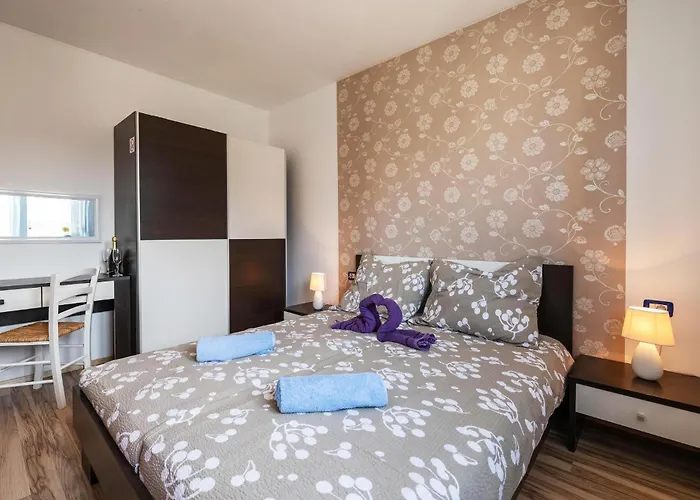 펜션 4 Bedroom Beautiful In
