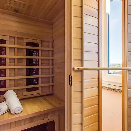 Pet Friendly In With Sauna * Pula