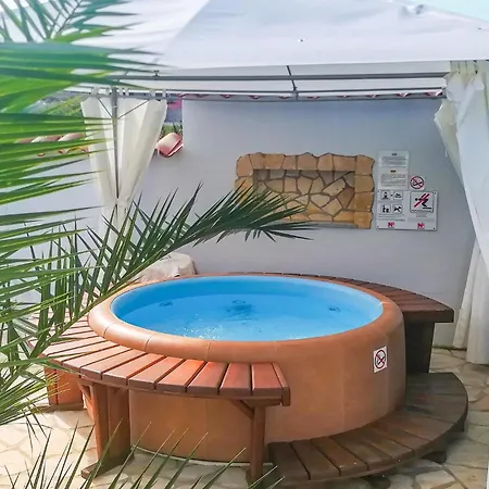 4 Bedroom Beautiful In *