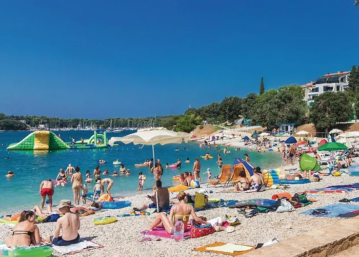 Casa vacanze 4 Bedroom Beautiful In *